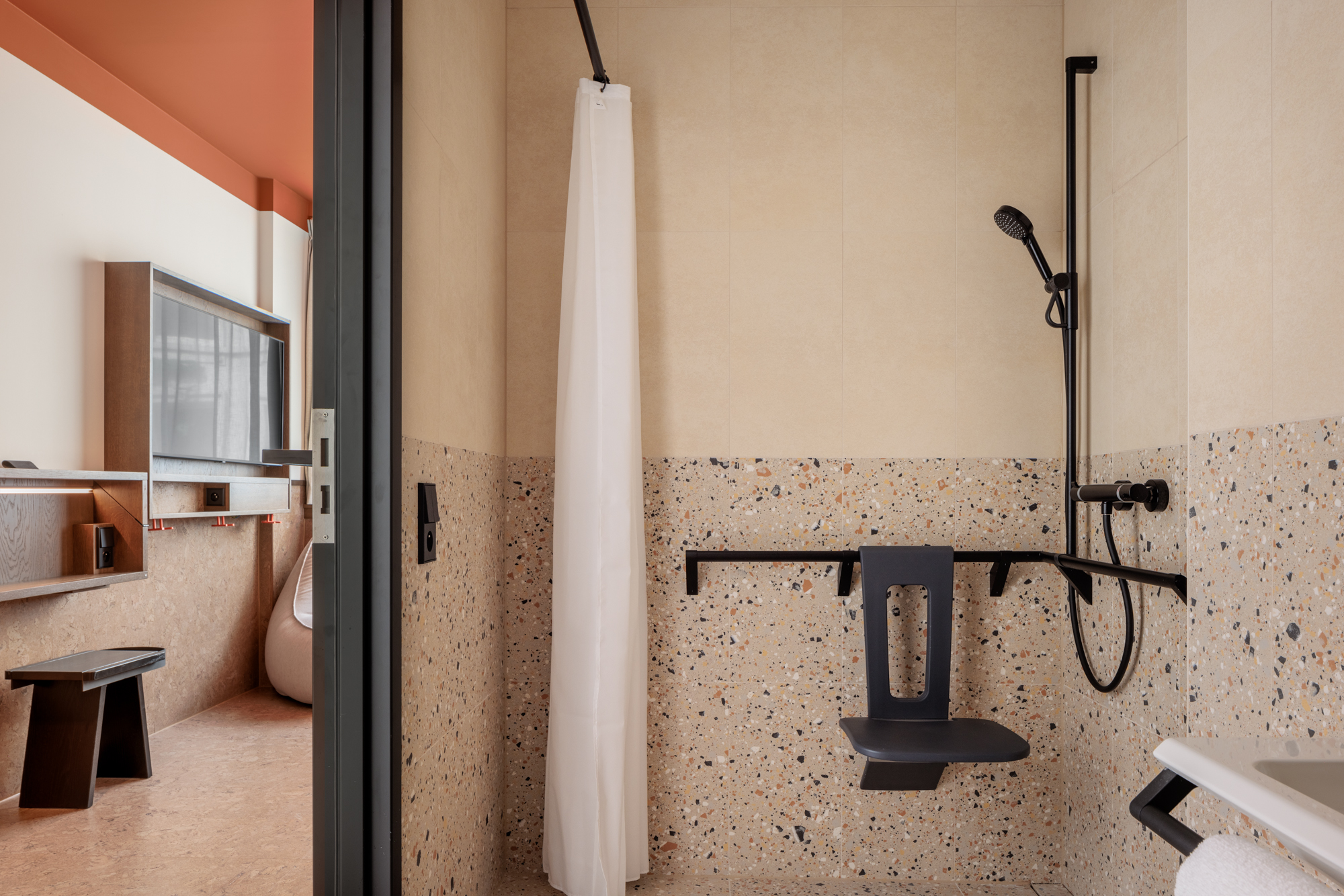 the accessible bathroom the usual brussels