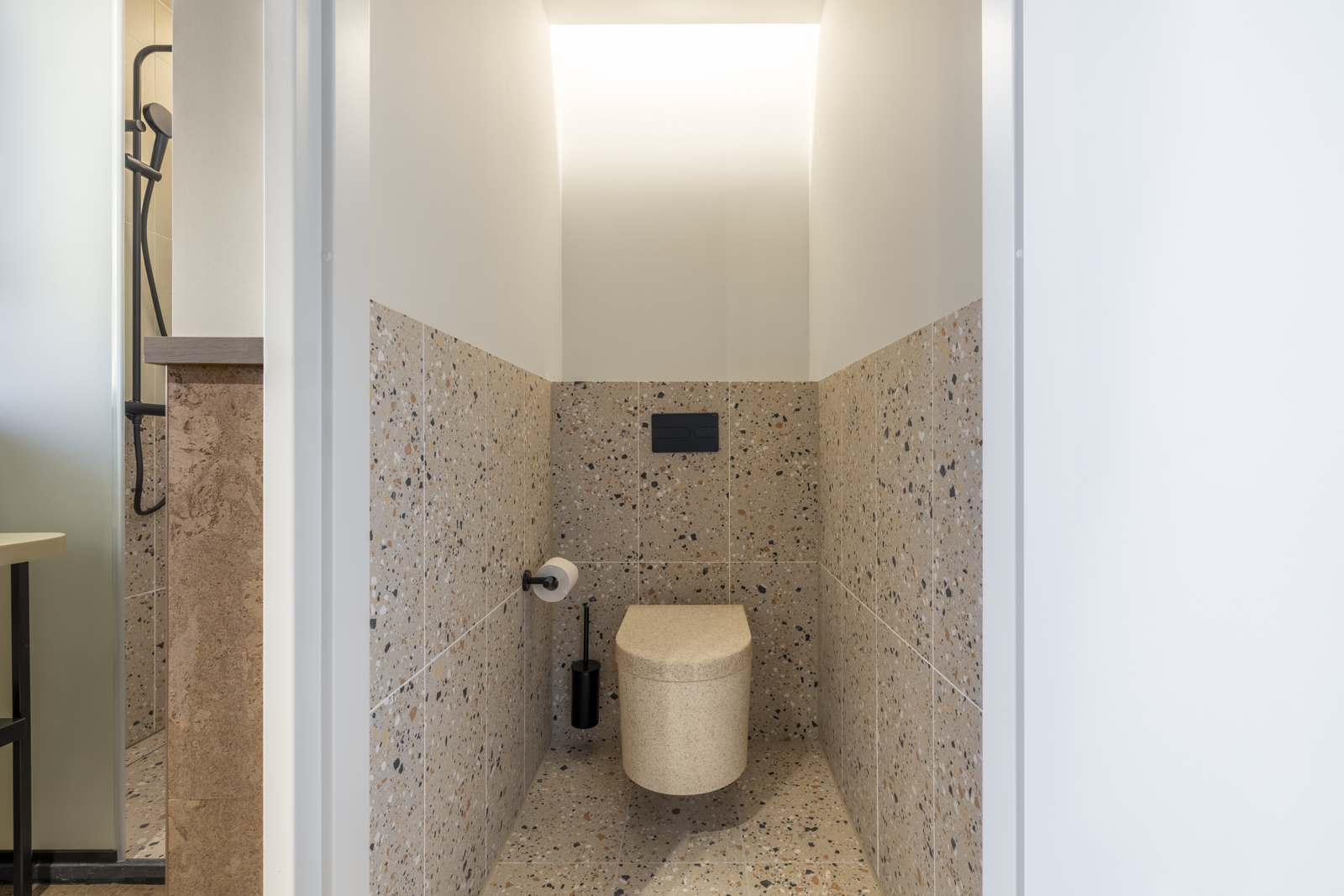 The Usual Plus Room toilet