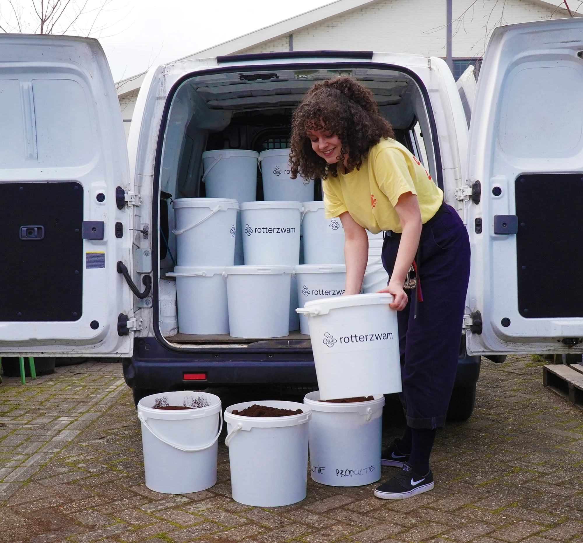 rotterzwamcoffeegroundsjpg