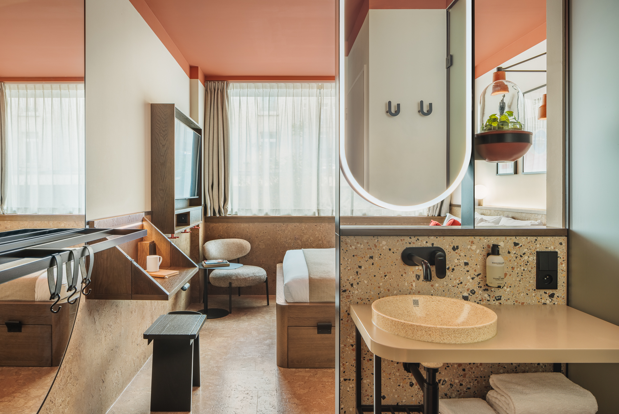 The Usual Plus Brussels Standard Room 