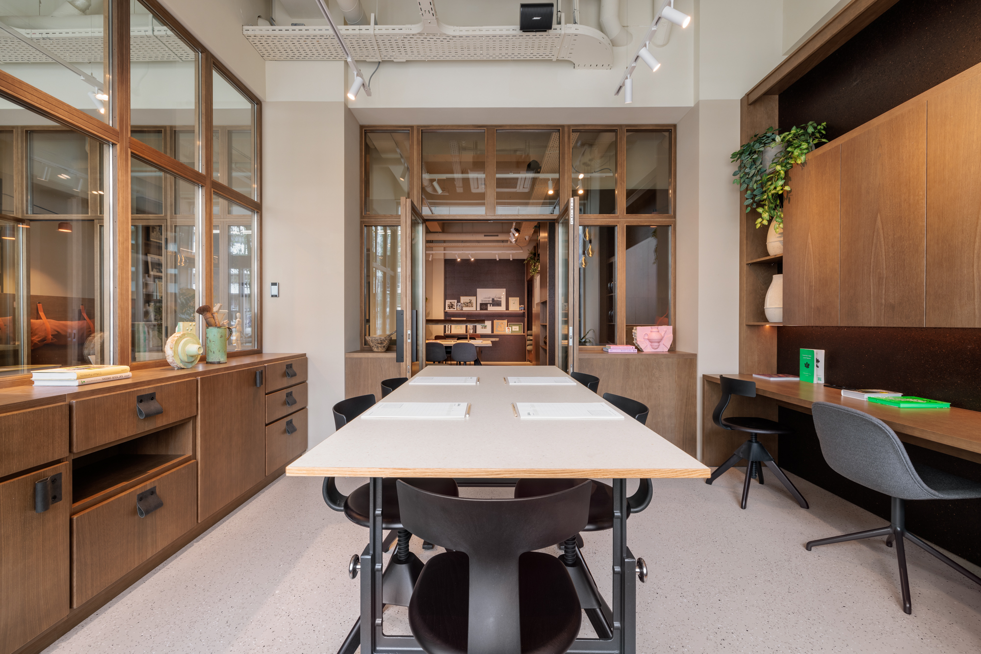 creators box meeting room