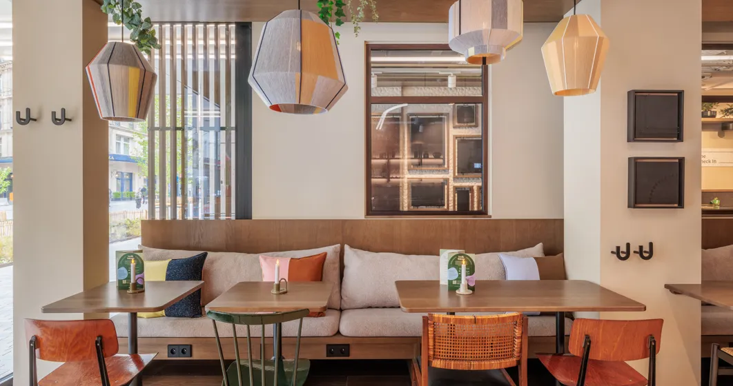 the u bar at the usual